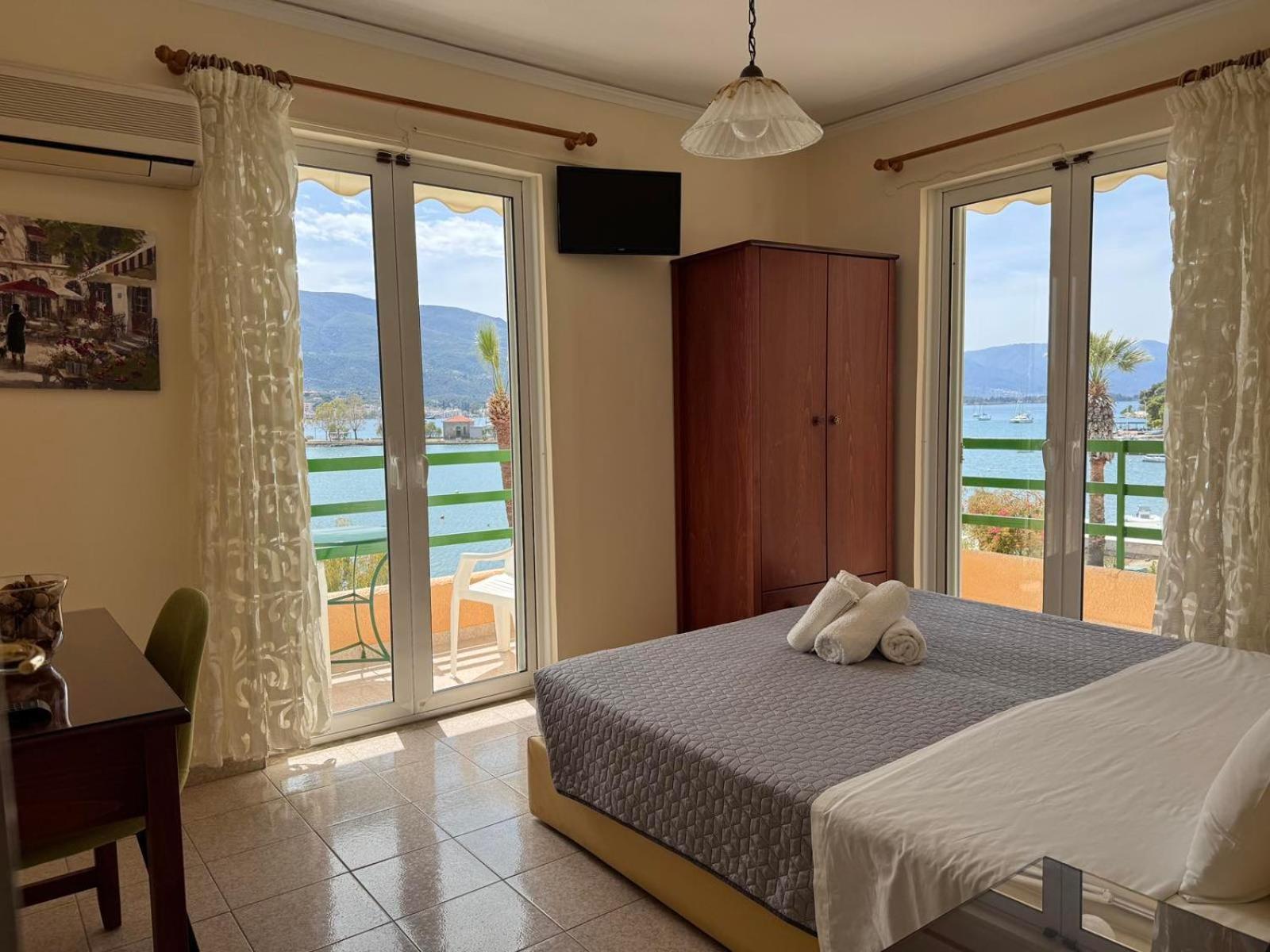 Matrona Apartments Poros Town Exterior photo