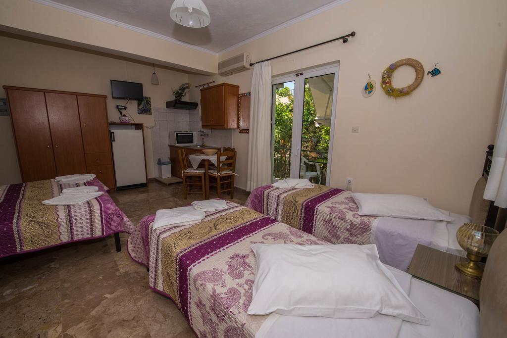Matrona Apartments Poros Town Exterior photo